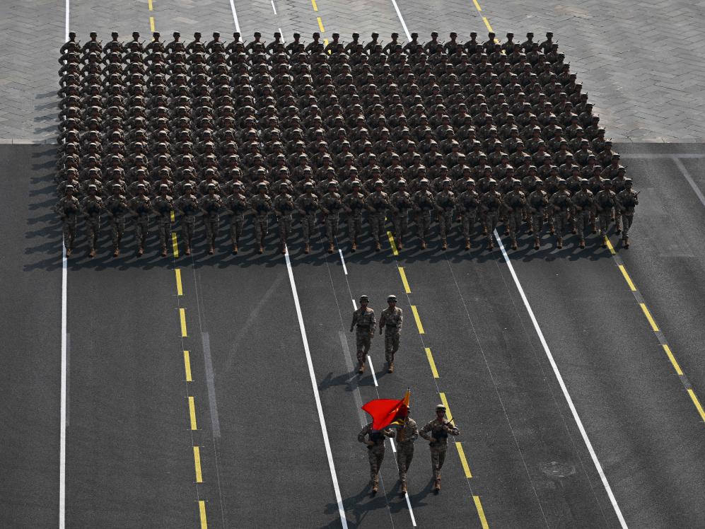 经略无形网疆 守望数字长城——记网络空间部队方队