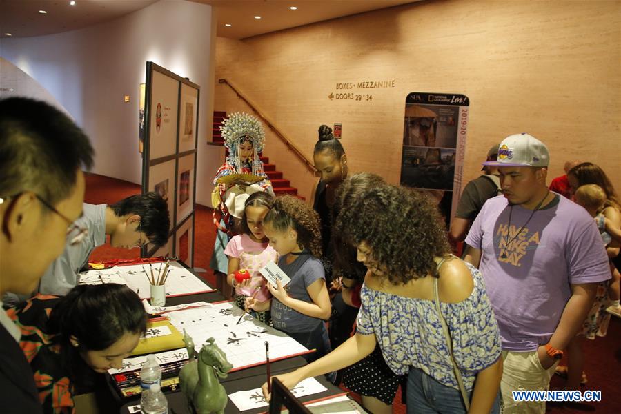 U.S.-HOUSTON-THEATER DISTRICT OPEN HOUSE-CHINESE CULTURE