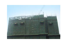 新樓盤尚是框架 交房日售樓部無人群情激憤