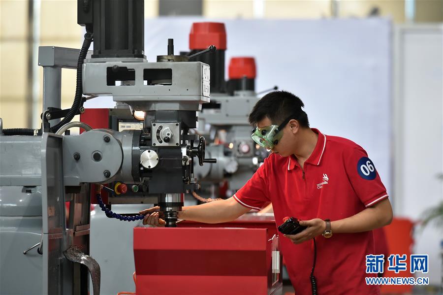 （新華全媒頭條&middot;圖文互動(dòng)）（4）上下合力，聚力破障，開辟&ldquo;大國(guó)工匠&rdquo;建設(shè)新格局