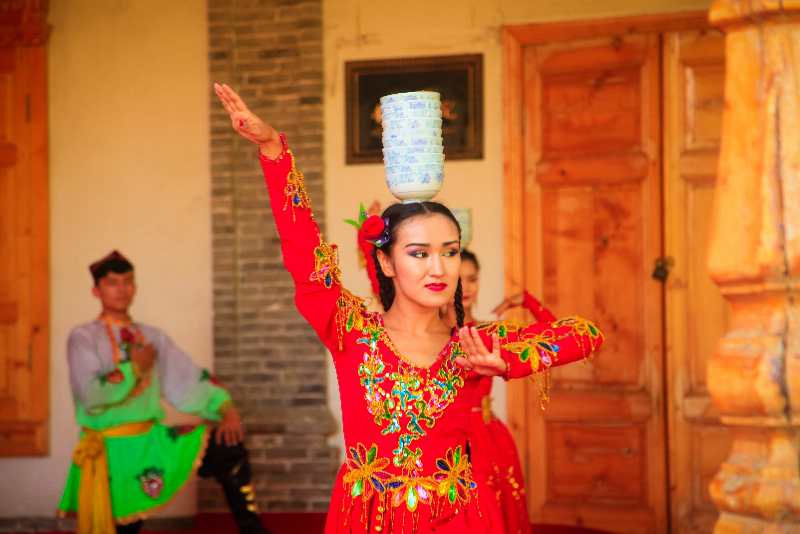 【新時代幸福美麗新邊疆】去伊犁喀贊其拜訪&ldquo;生活在宮殿里的老百姓&rdquo;