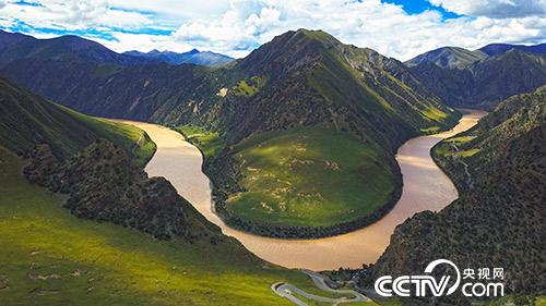 萬里長江第一灣就在這支管護隊的巡護區(qū)內(nèi)。