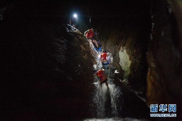 （在習近平新時代中國特色社會主義思想指引下&mdash;&mdash;新時代新作為新篇章&middot;鄉村振興戰略&middot;圖文互動）（4）掙脫&ldquo;富饒的貧困&rdquo;&mdash;&mdash;一個西部貧困區縣綠色發展之變 