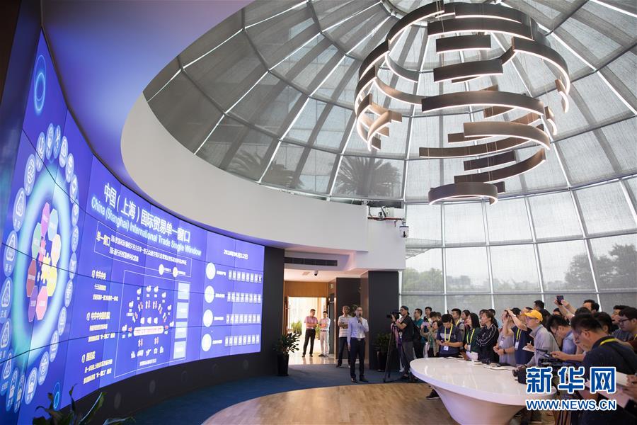 （全面深化改革這五年&middot;圖文互動）（2）吃改革飯走開放路打創新牌 上海奮力創造發展新傳奇