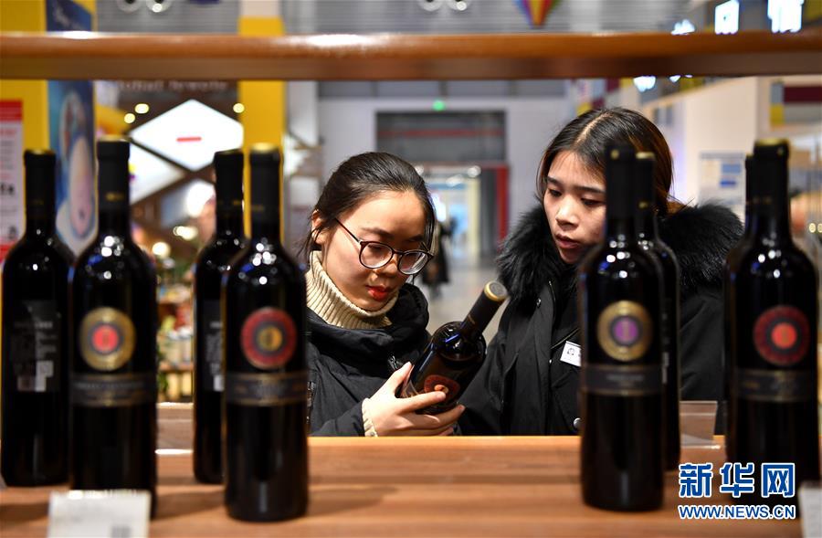 (在習近平新時代中國特色社會主義思想指引下·將改革開放進行到底·大國之約)(新華全媒頭條·圖文互動)(6)潮起東方浪涌時——來自對外開放前沿的時代強音