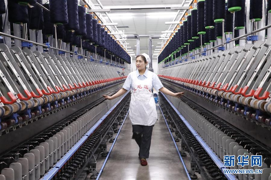 （代表委員履職&middot;圖文互動）（1）全國人大代表范冬云：紡織業需科技&ldquo;造血&rdquo;