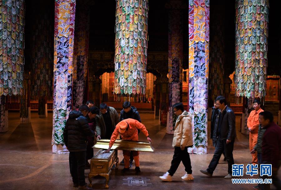 (西藏民主改革60周年·圖文互動)(2)布達拉宮守護者的一天