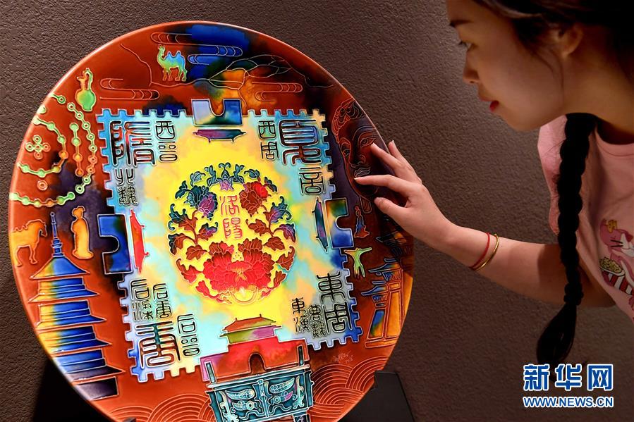 （新華全媒頭條&middot;圖文互動(dòng)）（21）&ldquo;若問(wèn)古今興廢事，請(qǐng)君只看洛陽(yáng)城&rdquo;&mdash;&mdash;千年古都&ldquo;烹制&rdquo;博物館盛宴