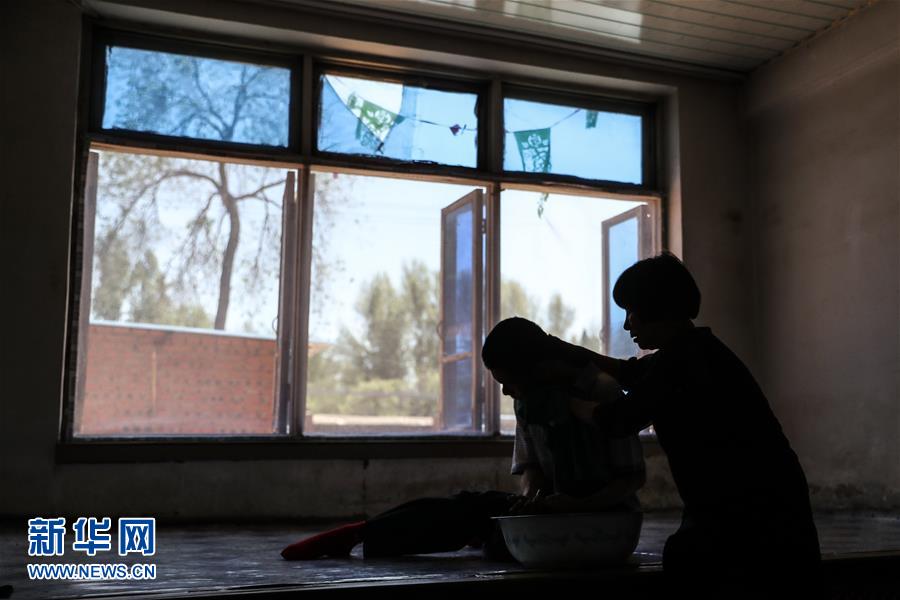 （圖文互動）（4）一條38年的生命通道：媽媽會一直把你當作&ldquo;雛鳥&rdquo;