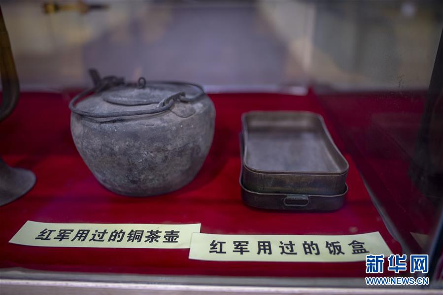 （壯麗70年&middot;奮斗新時(shí)代&mdash;&mdash;記者再走長征路&middot;圖文互動）（2）赤子心紅色情&mdash;&mdash;潘庭宏的紅色收藏之路