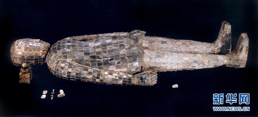 (新華調(diào)查·新中國(guó)考古重大發(fā)現(xiàn)·圖文互動(dòng))(6)滿城漢墓:點(diǎn)一盞長(zhǎng)信宮燈,看不盡金縷玉衣