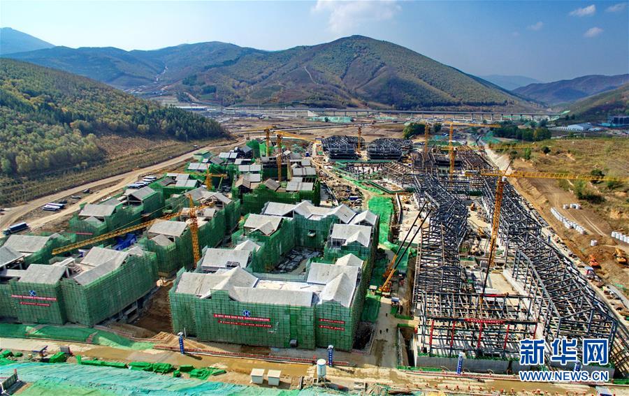 (體育)(1)2022年北京冬奧會張家口冬奧村主體結構正式封頂