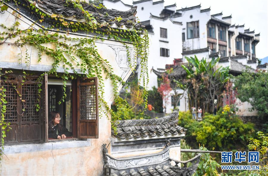 （圖文互動）（2）鄉村攝影師、鄉村&ldquo;模特&rdquo;、民宿店主&mdash;&mdash;鄉村旅游推動婺源農民生活方式發生新變化