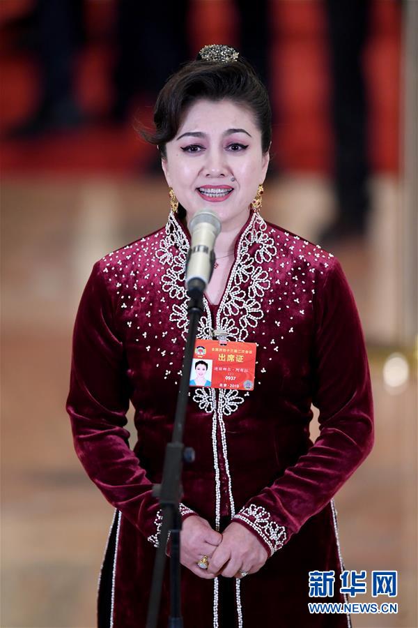 （兩會&middot;面對面）（5）全國政協委員接受采訪