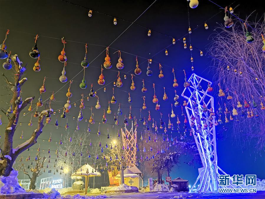 (新春走基層·圖文互動)“葫蘆村”里話小康