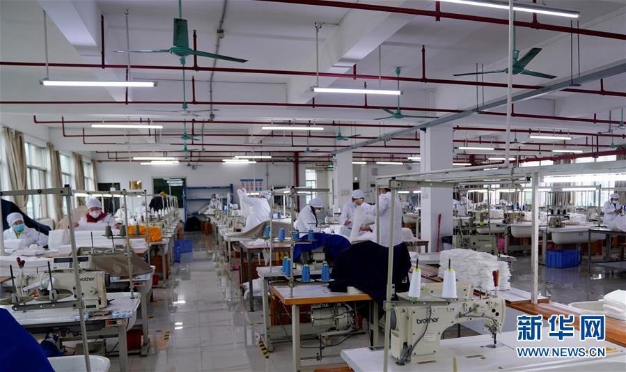 （來自經濟前沿的故事&middot;企業復工復產&middot;圖文互動）（2）堅守生產線就是保護&ldquo;生命線&rdquo;&mdash;&mdash;廣西部分企業復工生產見聞