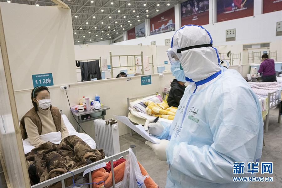 （新華全媒頭條&middot;圖文互動）（4）火線上的中流砥柱&mdash;&mdash;獻給奮戰在抗疫一線的醫務工作者