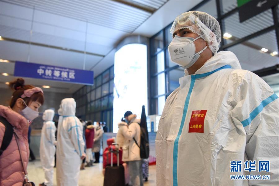 （新華全媒頭條&middot;圖文互動(dòng)）（8）滄海橫流顯本色　戰(zhàn)&ldquo;疫&rdquo;一線黨旗紅&mdash;&mdash;全國(guó)各領(lǐng)域基層黨組織和廣大黨員奮力打好疫情防控阻擊戰(zhàn)（1）