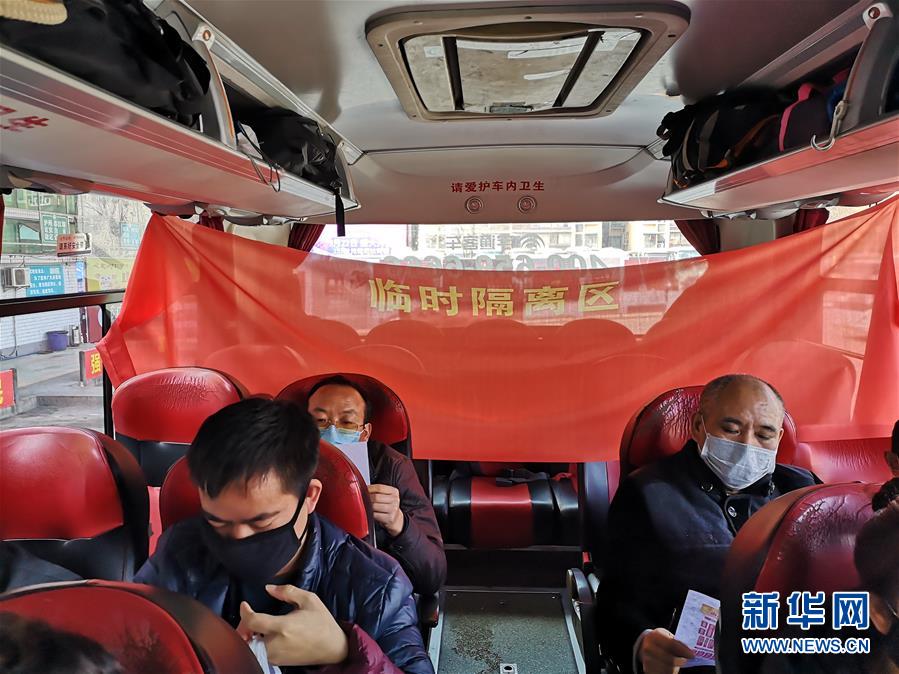 （做好六穩工作 應對復雜局面&middot;圖文互動）（2）四川：&ldquo;點對點、一站式&rdquo;送農民工安全返崗