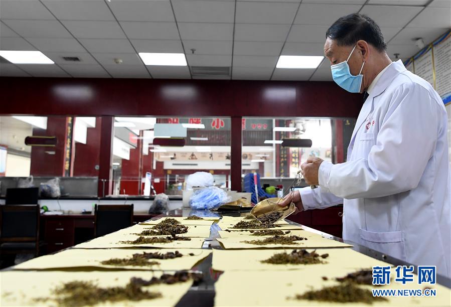 （圖文互動）（2）78歲老中醫的“醫者仁心”