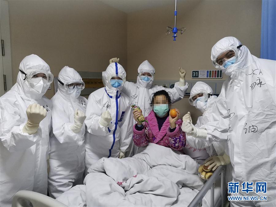 （在習(xí)近平新時(shí)代中國特色社會(huì)主義思想指引下&mdash;&mdash;新時(shí)代新作為新篇章&middot;習(xí)近平總書記關(guān)切事&middot;圖文互動(dòng)）（10）不放松！&mdash;&mdash;各地努力抓緊抓實(shí)抓細(xì)疫情防控