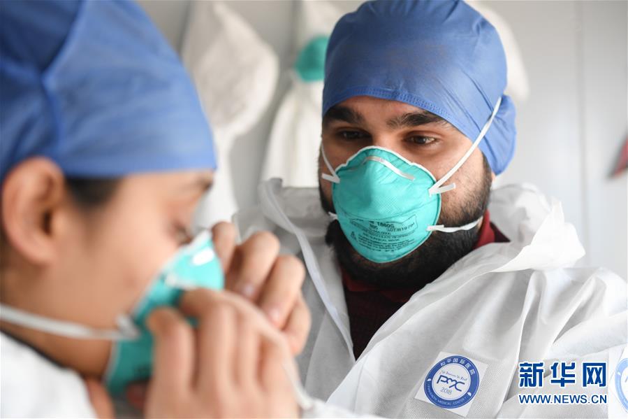 （新華全媒頭條&middot;圖文互動）（16）聽，人類命運共同體的大合唱&mdash;&mdash;中國同國際社會攜手抗擊新冠肺炎疫情述評