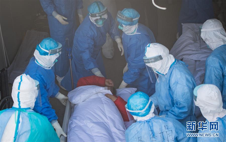 （新華全媒頭條&middot;圖文互動）（15）和時間拼速度 與死神搶生命&mdash;&mdash;火神山醫院重癥醫學一科里的&ldquo;生死戰&rdquo; 