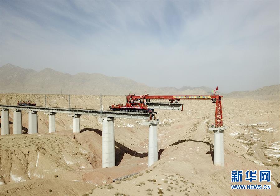 (中國(guó)經(jīng)濟(jì)新觀察·圖文互動(dòng))(2)重大投資項(xiàng)目開(kāi)復(fù)工提速 吹響中國(guó)經(jīng)濟(jì)復(fù)蘇“沖鋒號(hào)”