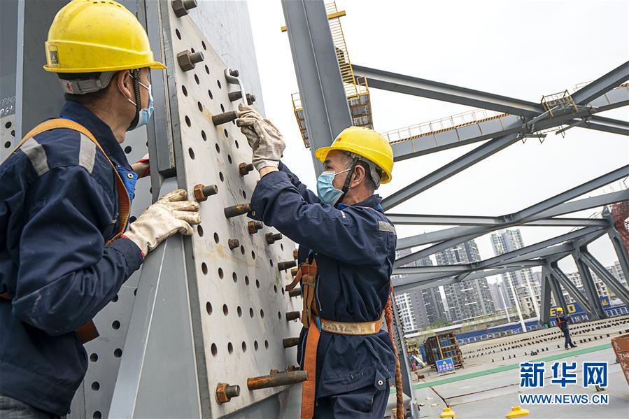 （新華全媒頭條&middot;圖文互動）（7）在艱難中重啟 在陣痛中復蘇&mdash;&mdash;湖北推動安全有序復工復產掃描