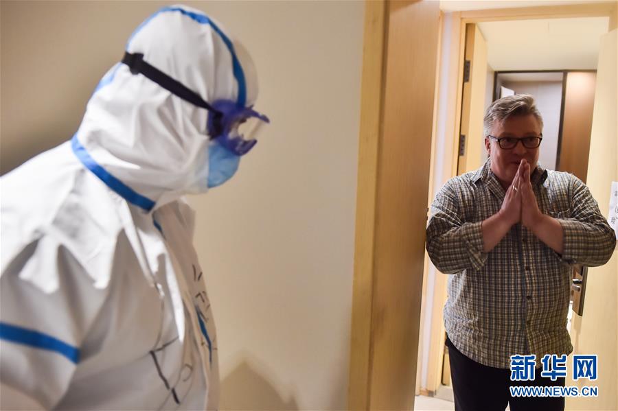 （聚焦疫情防控&middot;圖文互動(dòng)）（1）&ldquo;感謝你們，讓我感到很踏實(shí)！&rdquo;&mdash;&mdash;北京入境人員轉(zhuǎn)運(yùn)及隔離點(diǎn)見聞