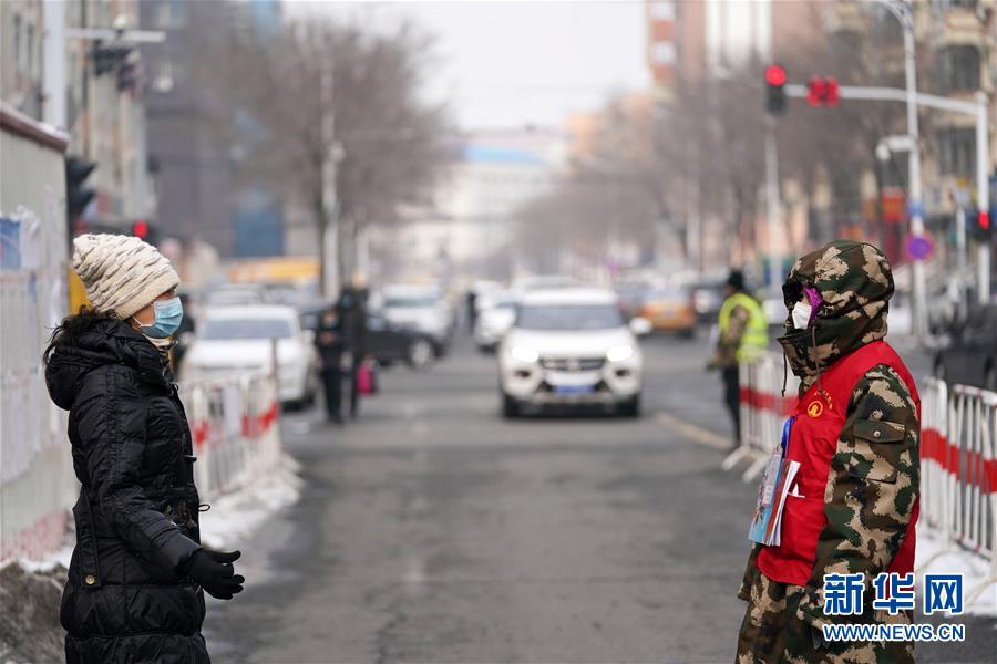 （習近平致敬的戰(zhàn)&ldquo;疫&rdquo;英雄&middot;志愿者篇&middot;圖文互動）（12）他們，微光成炬照征程