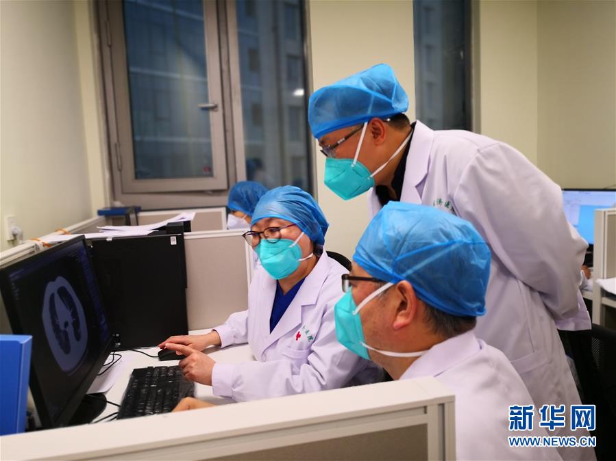 (一線抗疫群英譜·圖文互動)一名白衣天使的“逆行”沖鋒——記泰康同濟醫院感染十三科醫生石蕊