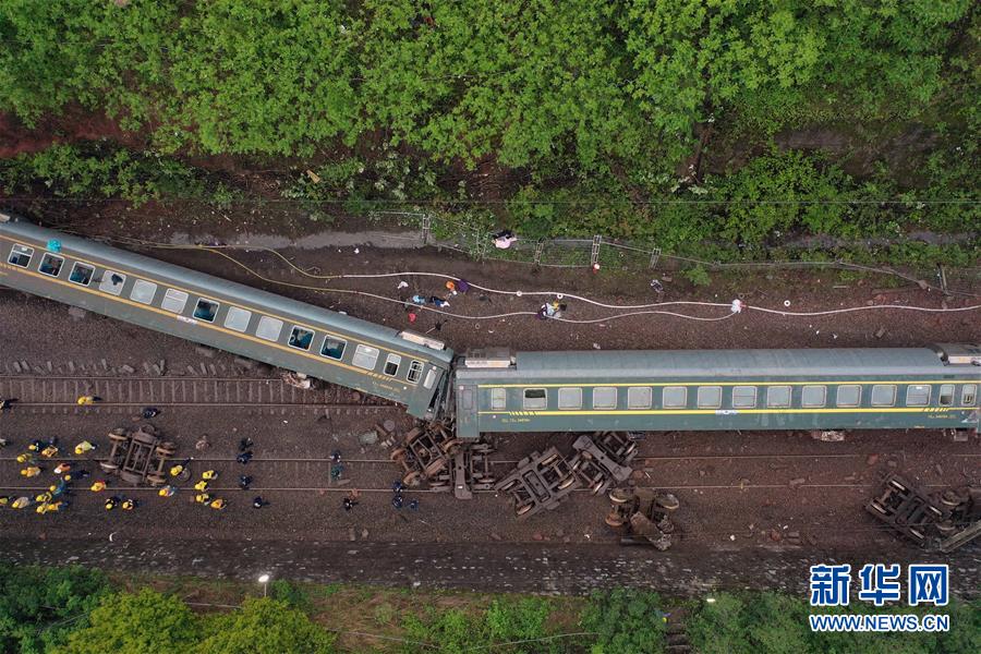 （圖文互動）（1）列車為何沒能及時停住？&mdash;&mdash;京廣線T179次列車脫軌事件追蹤