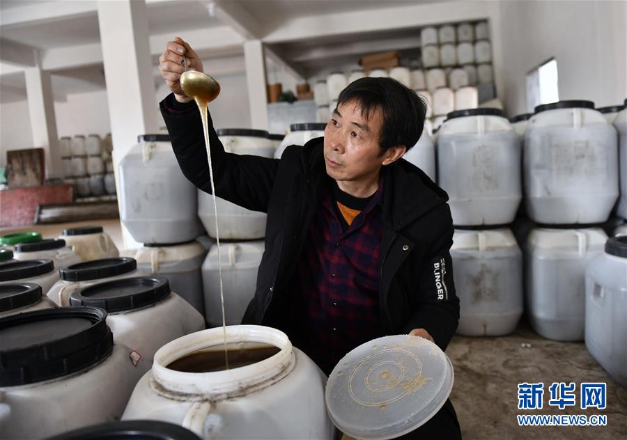 (決戰(zhàn)決勝脫貧攻堅(jiān)·圖文互動(dòng))(1)一位農(nóng)民的產(chǎn)業(yè)扶貧成績單