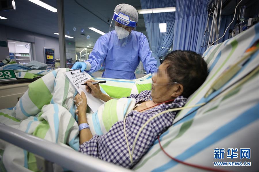 （新華全媒頭條&middot;圖文互動）（4）江城&ldquo;歸來&rdquo; 不負韶華&mdash;&mdash;武漢&ldquo;解封&rdquo;半月記