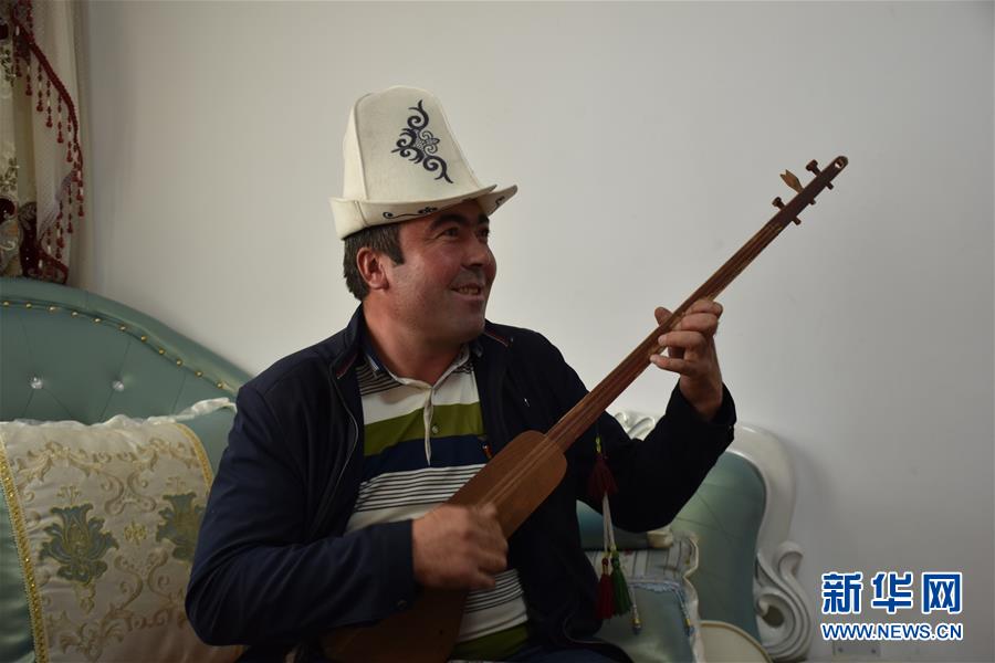 （決戰決勝脫貧攻堅&middot;圖文互動）（4）從高原牧區走入現代社區&mdash;&mdash;探訪帕米爾高原搬遷牧民的新生活