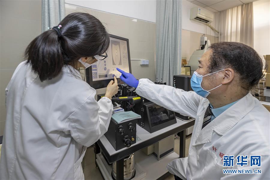 （代表委員履職&middot;圖文互動）（2）&ldquo;履職與行醫，都要精益求精&rdquo;&mdash;&mdash;全國政協委員吳煥淦履職記