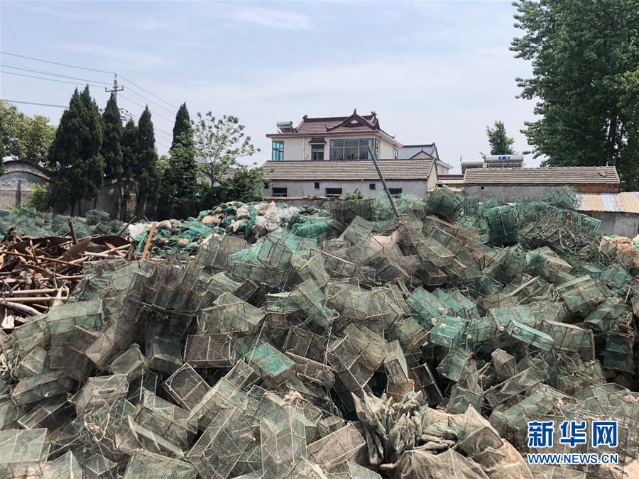 （新華視點&middot;圖文互動）（1）偷捕現象未絕，&ldquo;江鮮&rdquo;仍在高價交易&mdash;&mdash;長江&ldquo;禁漁令&rdquo;實施近半年追蹤