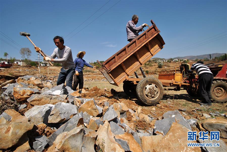 (決戰(zhàn)決勝脫貧攻堅·圖文互動)(2)牛欄江邊“尋水記”