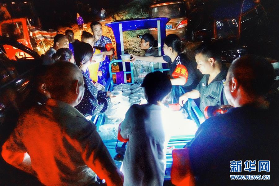 （新華全媒頭條&middot;圖文互動）（15）筑起共御水患的鋼鐵長堤&mdash;&mdash;戰洪一線的&ldquo;干群關系新答卷&rdquo;