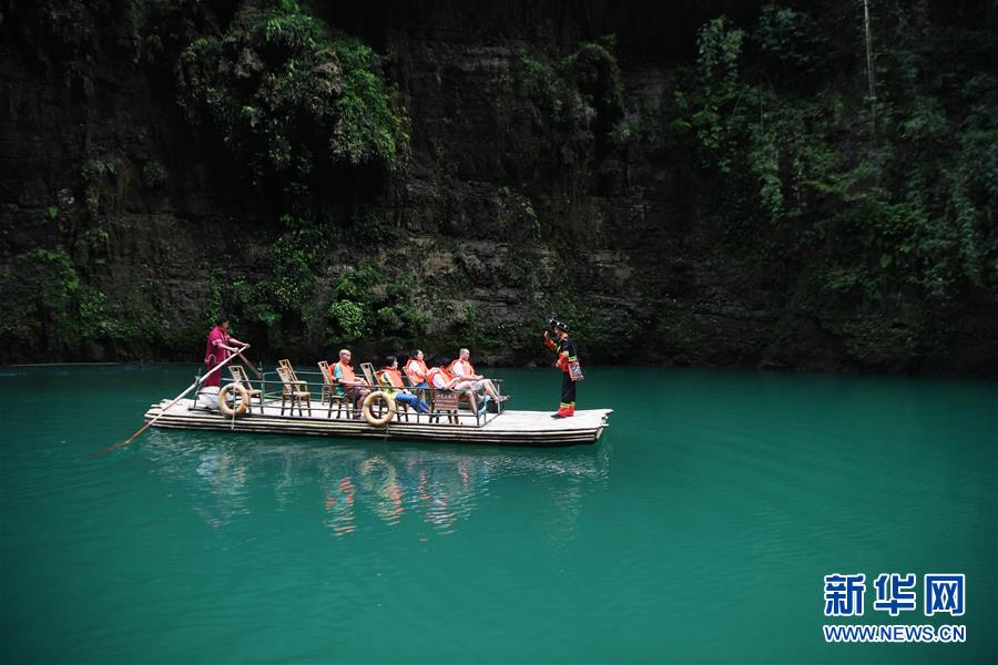 （新華全媒頭條&middot;走向我們的小康生活&middot;圖文互動）（4）大城大鄉(xiāng)的&ldquo;幸福協(xié)奏曲&rdquo;&mdash;&mdash;重慶推動高質(zhì)量發(fā)展創(chuàng)造高品質(zhì)生活紀事