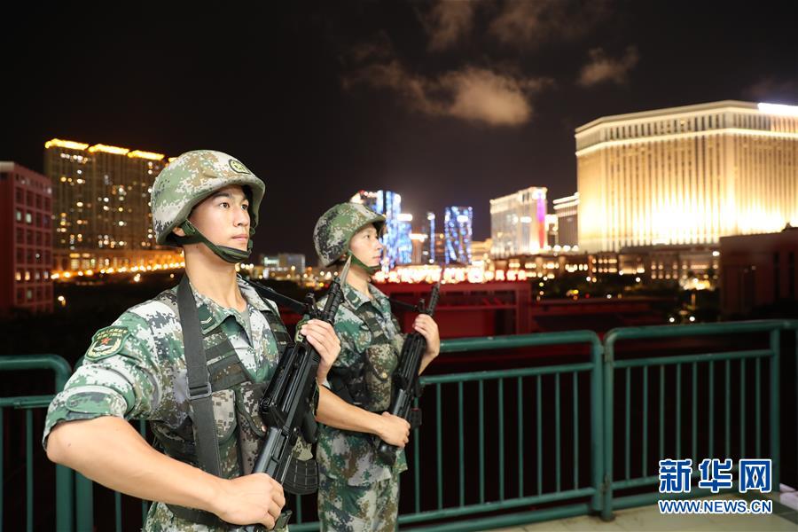 （在習(xí)近平強(qiáng)軍思想指引下&middot;我們?cè)趹?zhàn)位報(bào)告&middot;圖文互動(dòng)）（1）駐澳門部隊(duì)：濠江之畔，最可愛(ài)的人