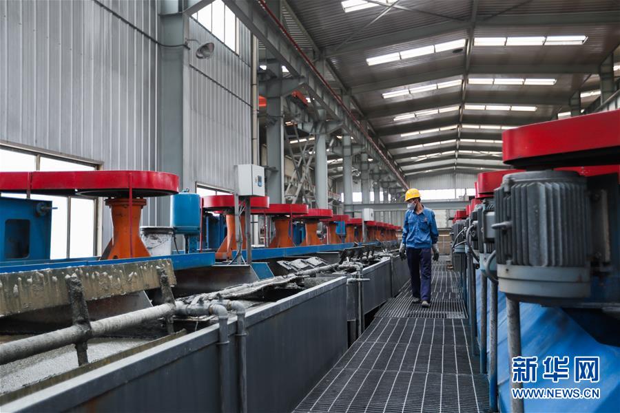 （新華全媒頭條&middot;圖文互動(dòng)）（5）大山的回響&mdash;&mdash;三個(gè)民族自治縣的70年巨變