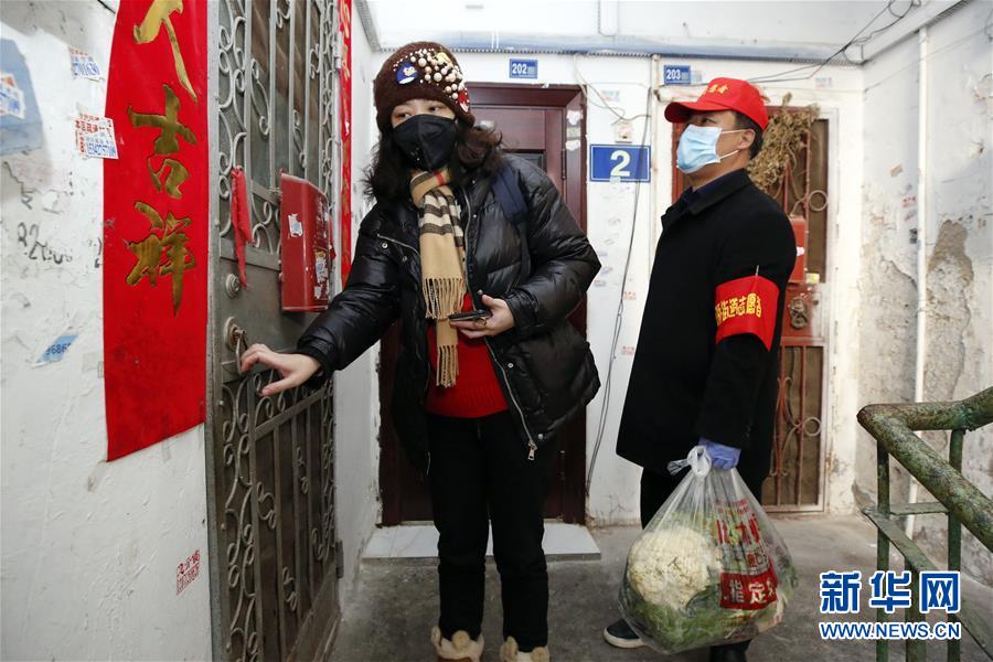 （習近平致敬的戰&ldquo;疫&rdquo;英雄&middot;社區工作者篇&middot;圖文互動）（6）他們，堅守一線戰風雨