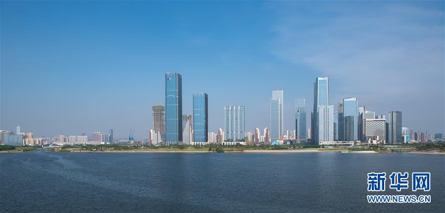 （在習(xí)近平新時(shí)代中國(guó)特色社會(huì)主義思想指引下&mdash;&mdash;新時(shí)代新作為新篇章&middot;習(xí)近平總書記關(guān)切事&middot;圖文互動(dòng)）（2）我家大門常打開&mdash;&mdash;經(jīng)濟(jì)特區(qū)全方位對(duì)外開放故事