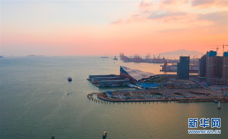 （在習(xí)近平新時(shí)代中國(guó)特色社會(huì)主義思想指引下&mdash;&mdash;新時(shí)代新作為新篇章&middot;習(xí)近平總書記關(guān)切事&middot;圖文互動(dòng)）（12）我家大門常打開&mdash;&mdash;經(jīng)濟(jì)特區(qū)全方位對(duì)外開放故事