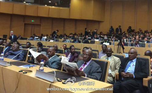 李克強(qiáng)即將在非盟總部發(fā)表演講，請(qǐng)柬“一柬難求”。圖片來(lái)源：“新國(guó)際”微博。