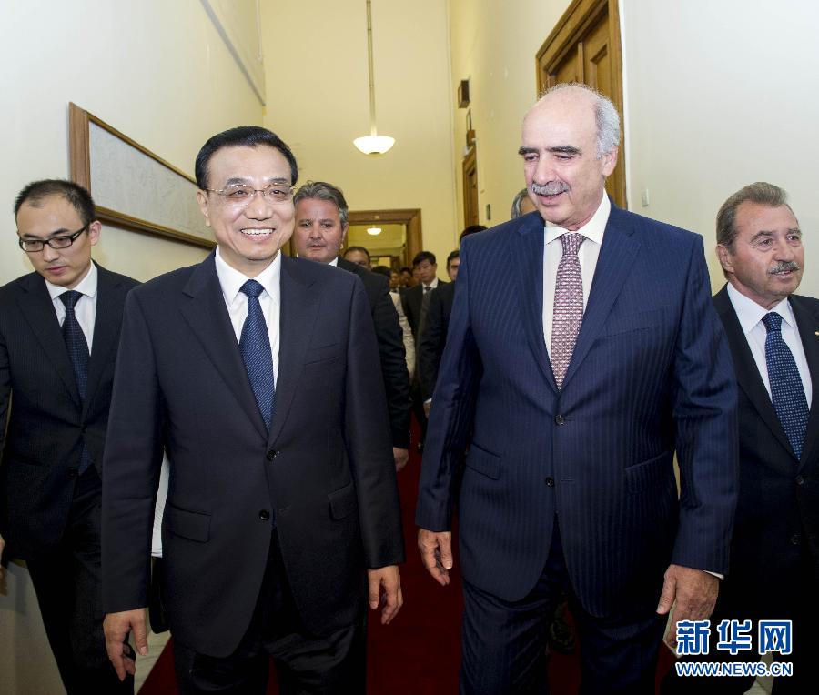 6月19日，國務院總理李克強在希臘議會大廈會見希臘議長米馬拉基斯。新華社記者 王曄 攝