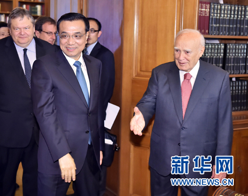 6月20日,國務院總理李克強在雅典總統府會見希臘總統帕普利亞斯。新華社記者 李濤 攝 6月20日,國務院總理李克強在雅典總統府會見希臘總統帕普利亞斯。新華社記者 李濤 攝