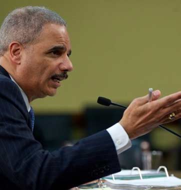 &ldquo;泄密調查&rdquo;引來口水戰